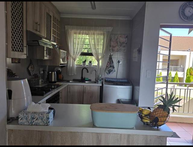 3 BEDROOM APARTMENT FOR SALE IN SUNNINGHILL